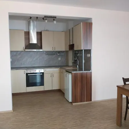 Otel Aura Family Ravda