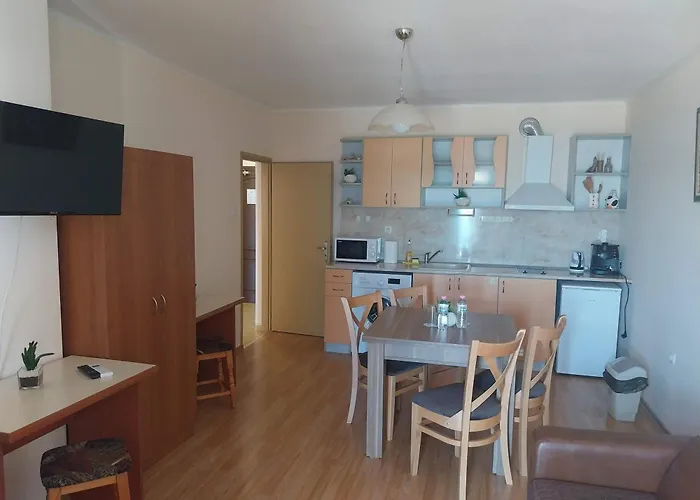 Aura Family Ράβντα