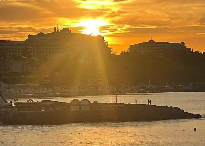 Aura Family 2* Ράβντα