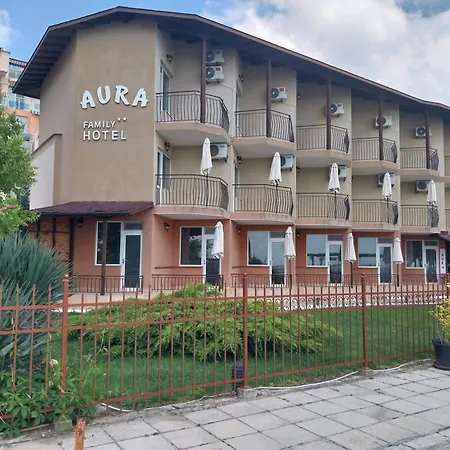 Aura Family Hotel 2*