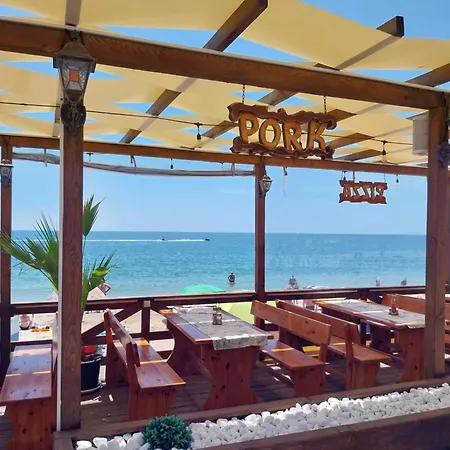 ホテル Aura Family 2*