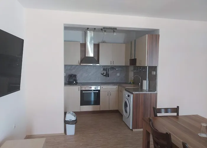 Ξενοδοχείο Aura Family 2*