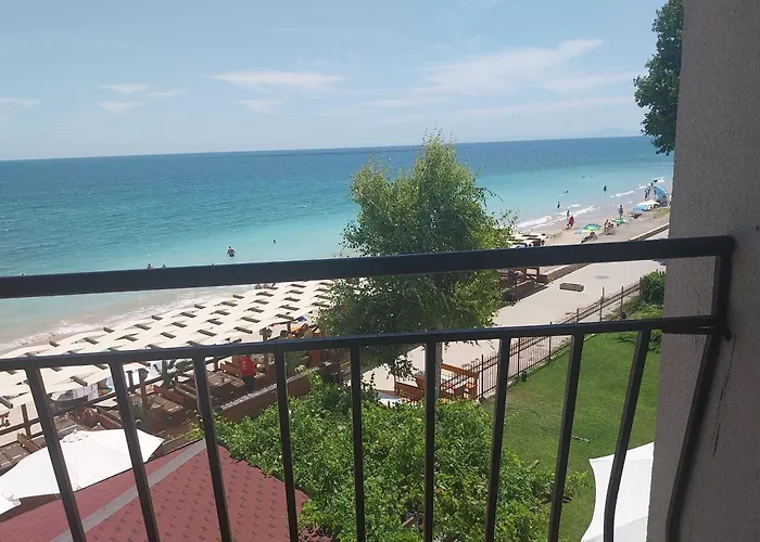 Aura Family 2* Ράβντα